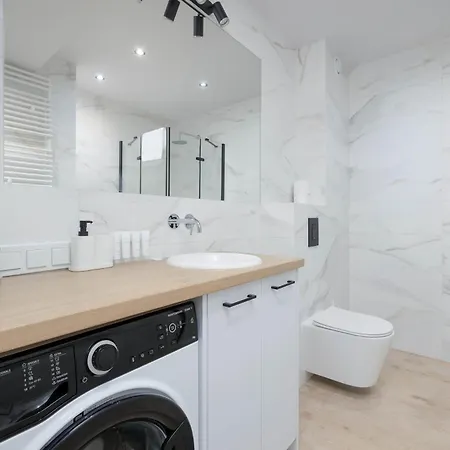Apartment Spacious With Parking Near The Old Town By Renters *
