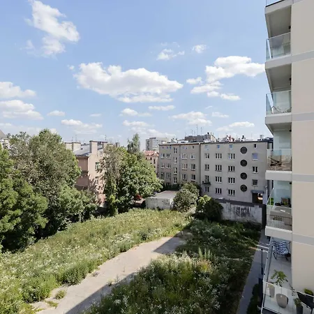 Spacious With Parking Near The Old Town By Renters