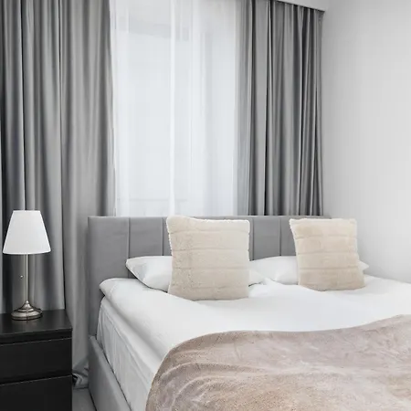Spacious With Parking Near The Old Town By Renters * Lublin