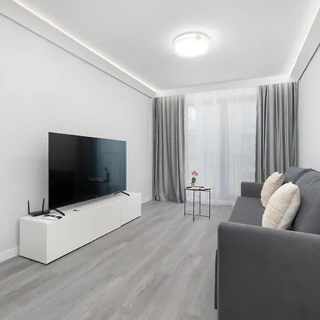 Apartmán Spacious With Parking Near The Old Town By Renters Lublin