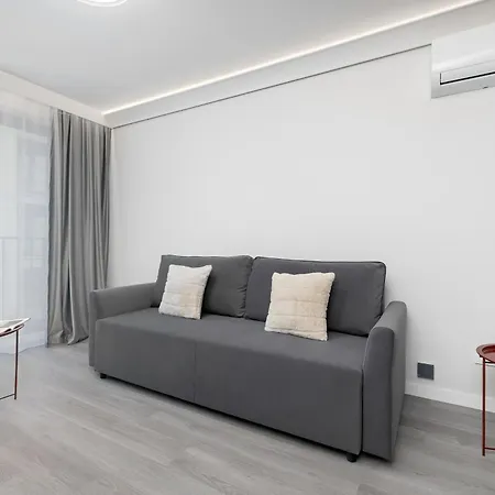 Apartmán Spacious With Parking Near The Old Town By Renters Lublin